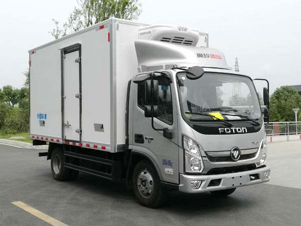 程力威牌CLW5040XLCB6型冷藏車(chē)